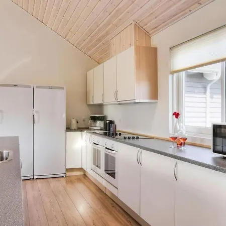 Sleeps 20 Pool Wifi Ferienhaus Bagenkop